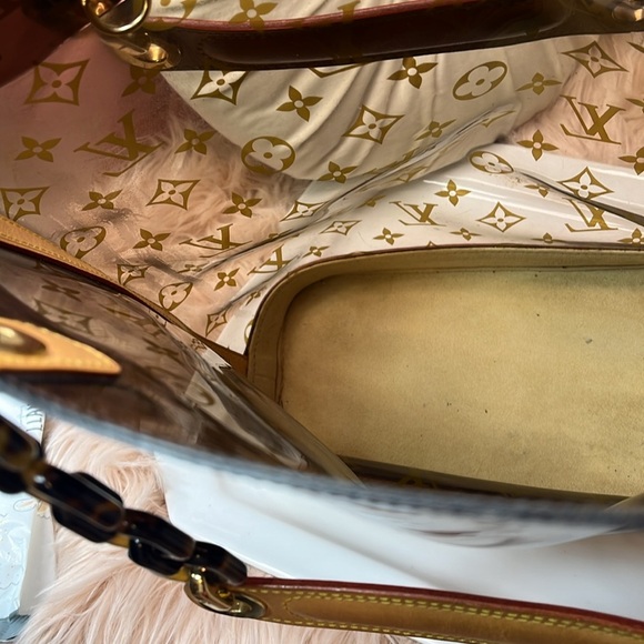 LOUIS VUITTON SAC AMBRE MONOGRAM VINYL MM - Picture 8 of 12